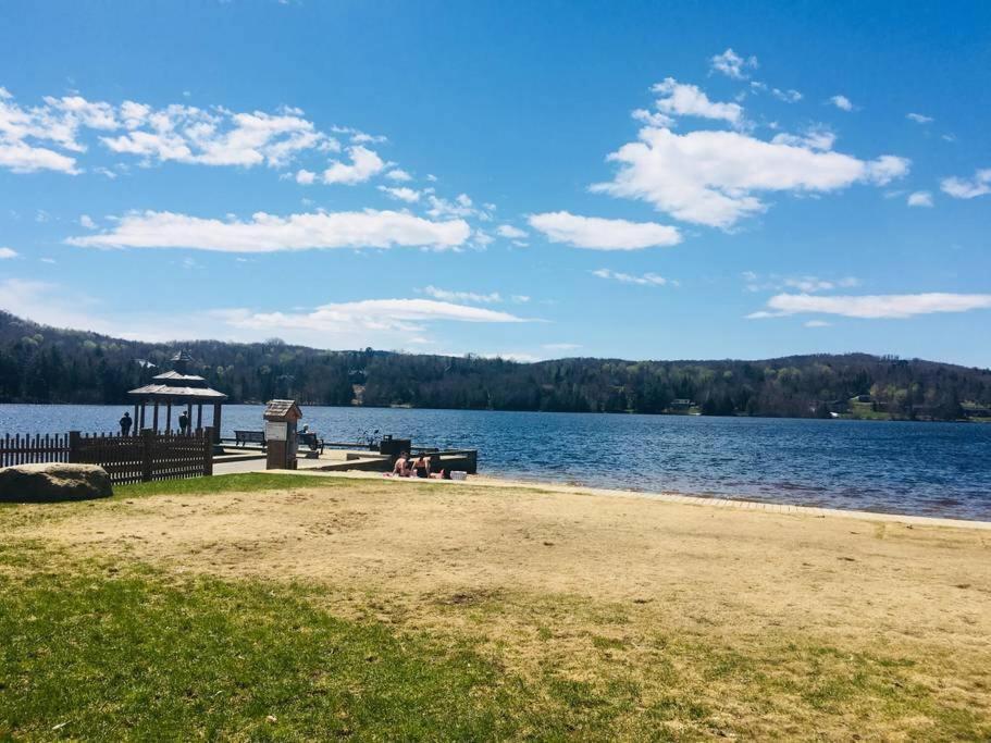 Condo Entier, Fully Equiped Pool And Spa Only In Summer Mont-Tremblant Eksteriør bilde
