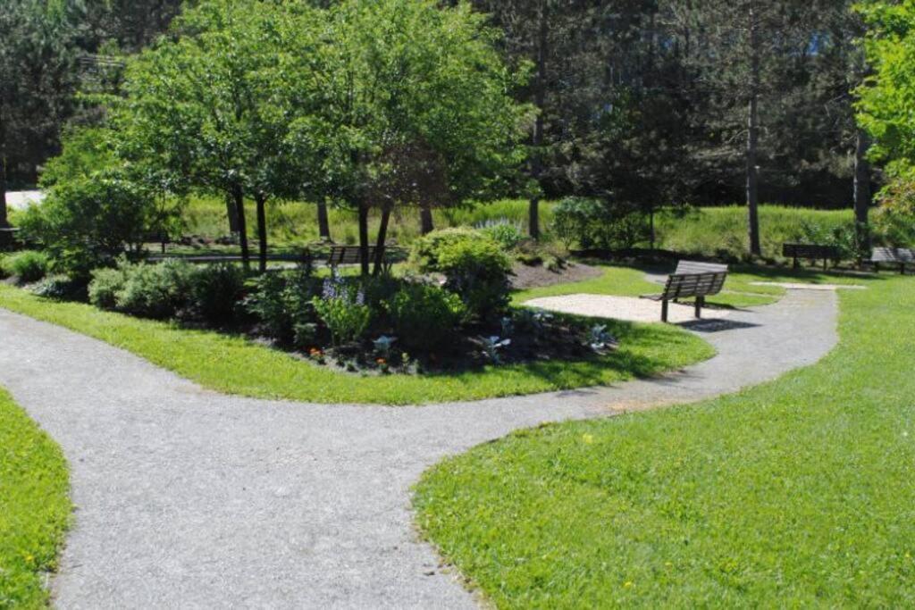 Condo Entier, Fully Equiped Pool And Spa Only In Summer Mont-Tremblant Eksteriør bilde